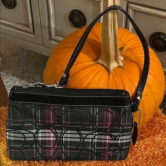 Coach Black Multicolor Plaid Wristlet 6 Inches wide 4 inches long - Picture 9 of 10
